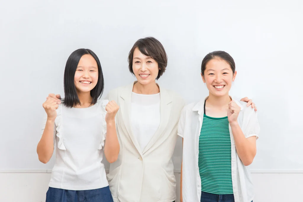 笑顔の親子